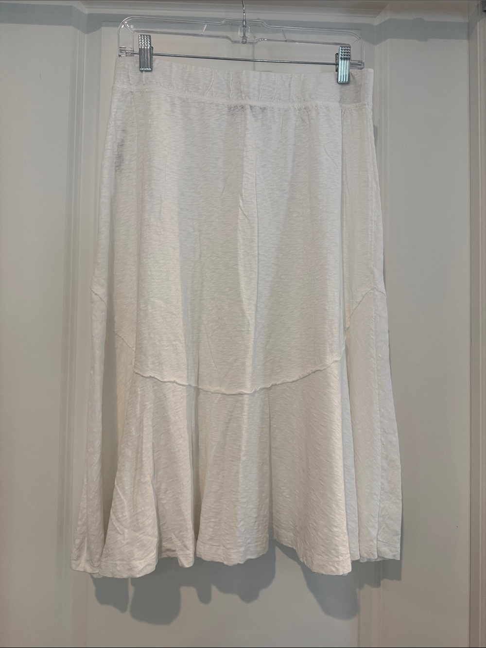 Free People white Midi Skirt - Lightweight Flowy Design - Picture 3 of 4